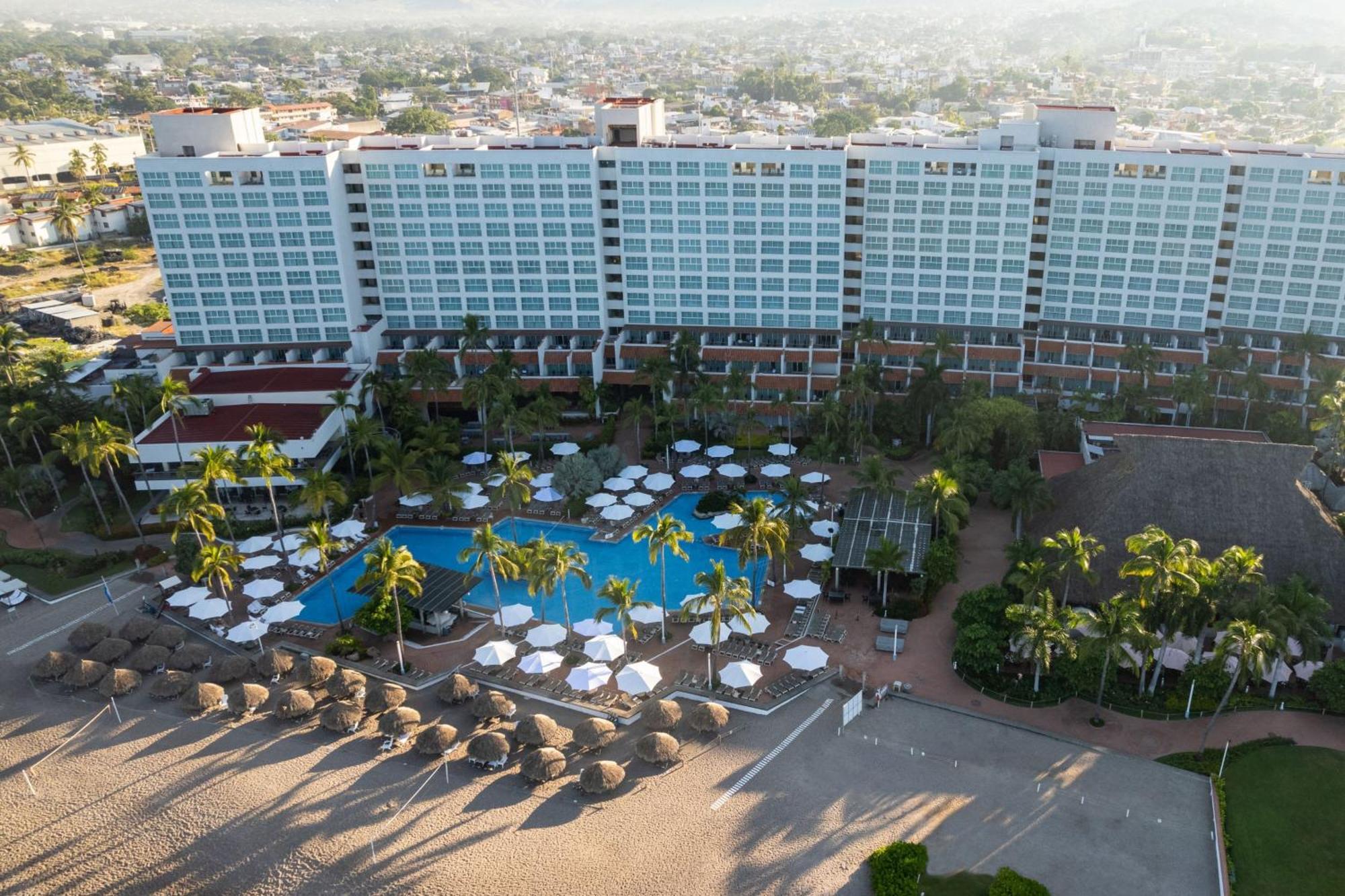 Sheraton Buganvilias Resort & Convention Center Puerto Vallarta Exterior photo